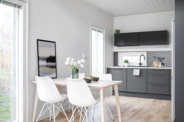 Paritaloja Nummelaan Teri-Talojen elementeistä