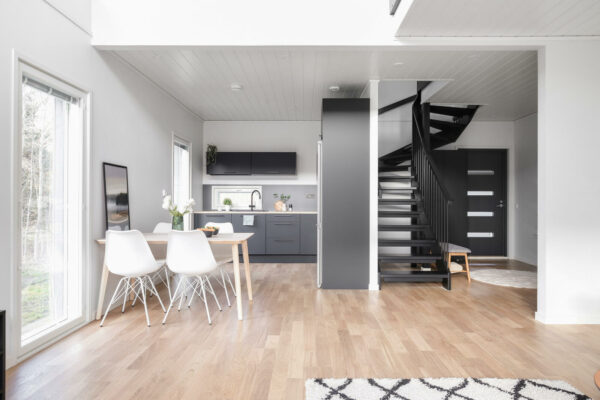 Paritaloja Nummelaan Teri-Talojen elementeistä