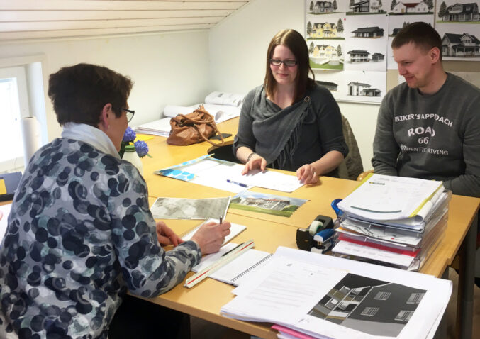 ENSIMMÄINEN SUUNNITTELUTAPAAMINEN